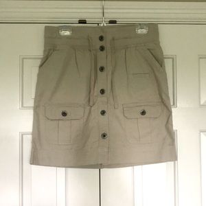 Tommy Hilfiger khaki skirt (size 4)